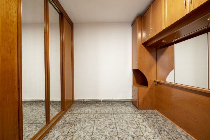 Sliding Mirror Door Repair in Olathe, KS